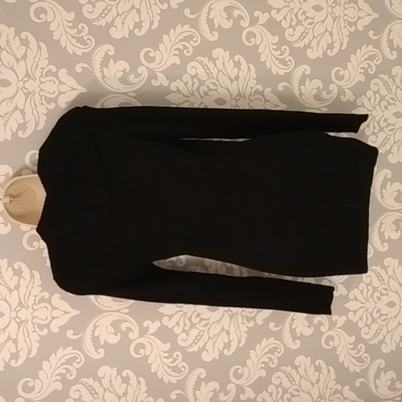 Cozy Knit, Fitted Sweater - Picture 4 of 4